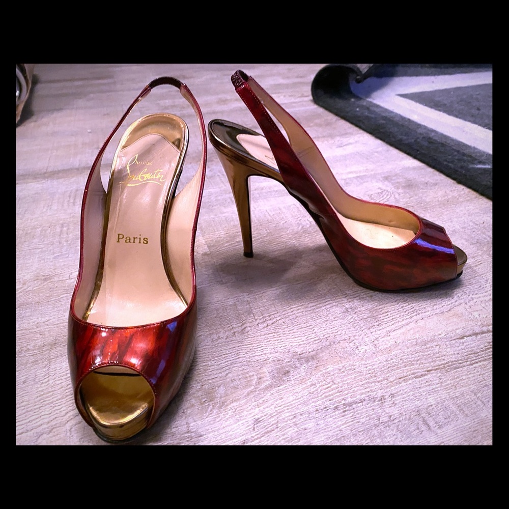 Authentic Louboutin Red Patent Slingback heels